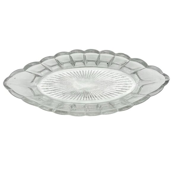 Serving Dish 12 x 5 x 2 Clear Glass Scalloped Oval - Picture 1 of 7